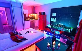 Grand Studio BISCARROSSE PLAGE Une nuit A 2 avec Sauna Luxe, Balnéo, Océan rien que pour vous